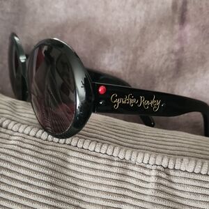 Cynthia Rowley Black and Red Sunglasses Prescription Glasses. 57/20 Cr1077 Frame